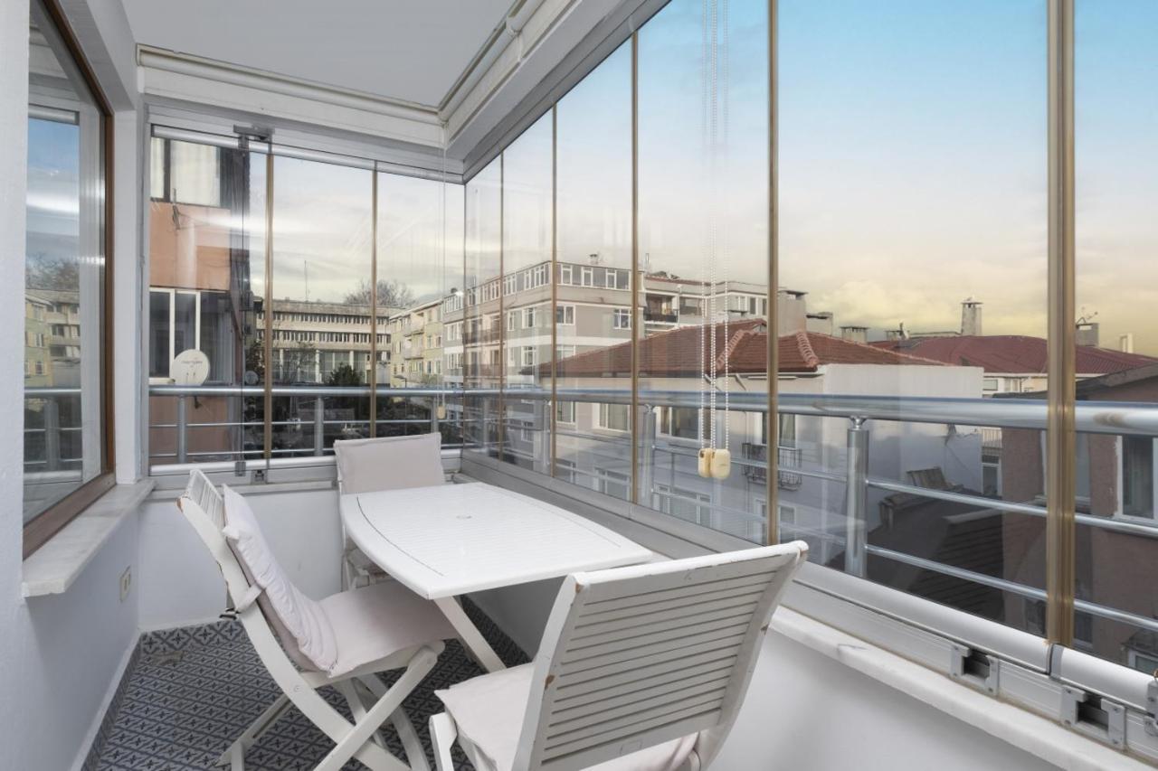 Captivating Flat With Balcony Near Besiktas Pier Apartamento Istambul Exterior foto