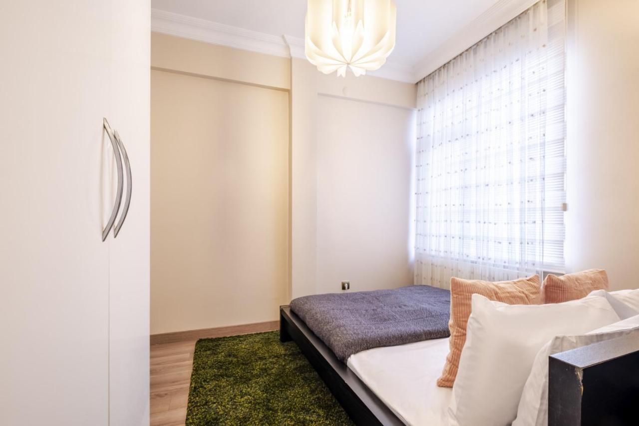Captivating Flat With Balcony Near Besiktas Pier Apartamento Istambul Exterior foto